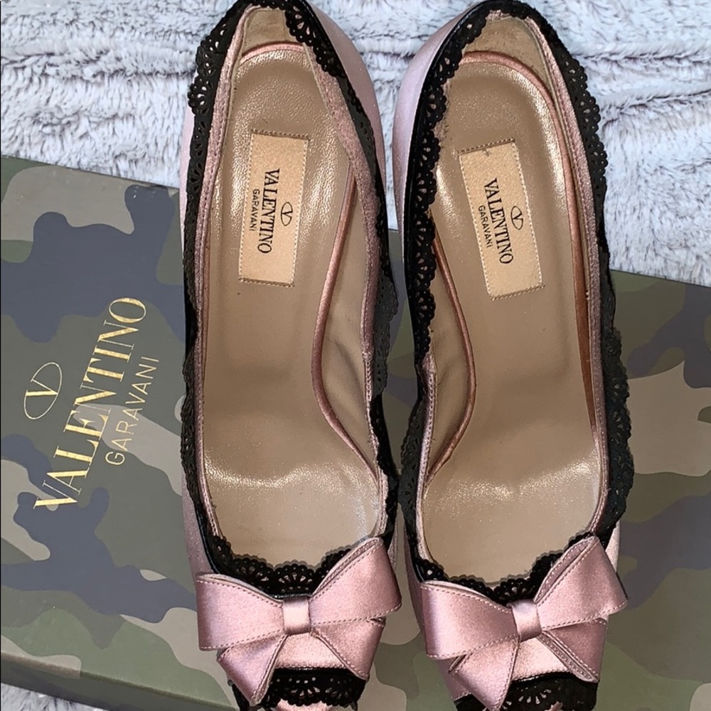 Valentino Garavani heels👠